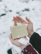 Load image into Gallery viewer, Tremella Snow Soap